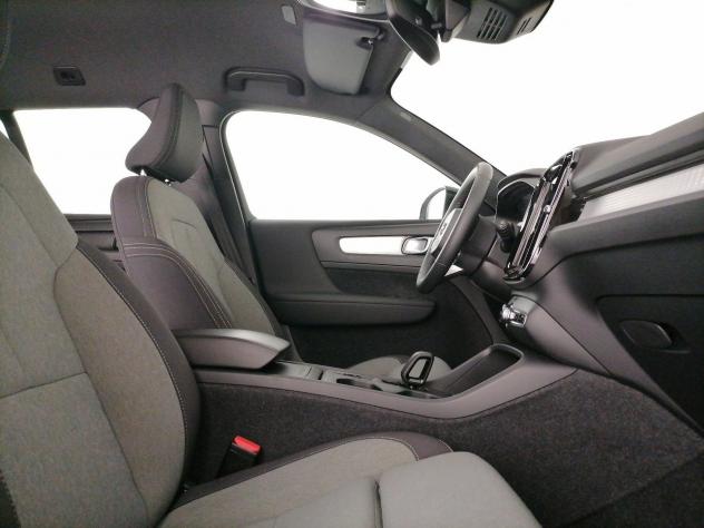 Volvo XC40 2.0 b3 Core auto - Foto 6