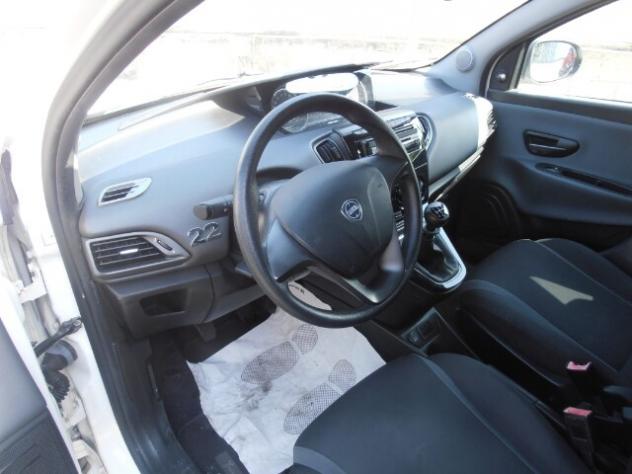 LANCIA Ypsilon 3ª serie Ypsilon 1.2 69 CV 5 porte Silver - Foto 8