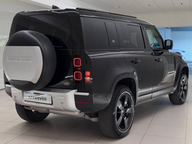 Land Rover Defender (2019) LAND ROVER 110 3.0D I6 250 CV AWD Auto SE - Foto 2
