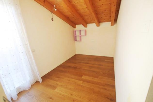 Casa indipendente di 180 m² con 4 locali e box auto doppio in vendita a Saonara - Foto 11
