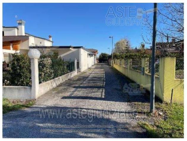 IMMOBILI-ALTRA CATEGORIA-Via Grado, 16, 34075 San Canzian d'Isonzo GO, Italia - Foto 3