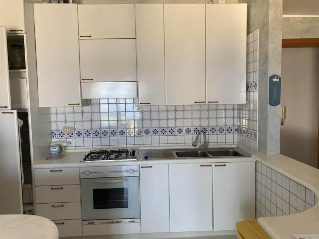 Zona di prestigio appartamento signorile,panoramico,ben arrdato. - Foto 15