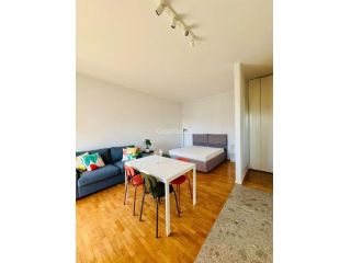 Monolocale arredato in Via Alfonso Capecelatro