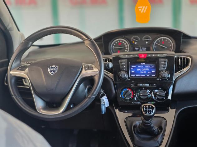 Lancia Ypsilon 1.0 FireFly 5 porte S&S Hybrid Ecochic Gold - Foto 10