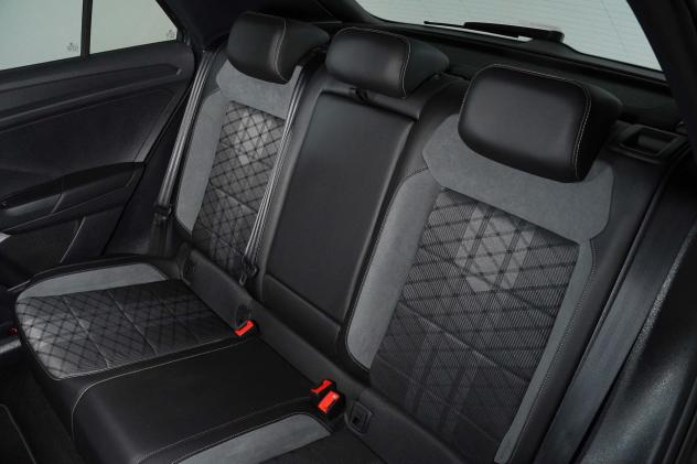 Volkswagen T-Roc 1.0 TSI R-Line 110CV - Foto 10