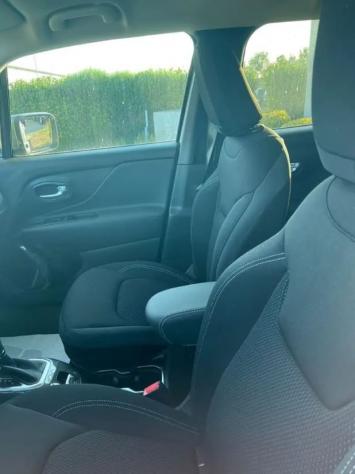 Jeep Renegade 1.3 T4 190CV PHEV 4xe AT6 Limited - Foto 4