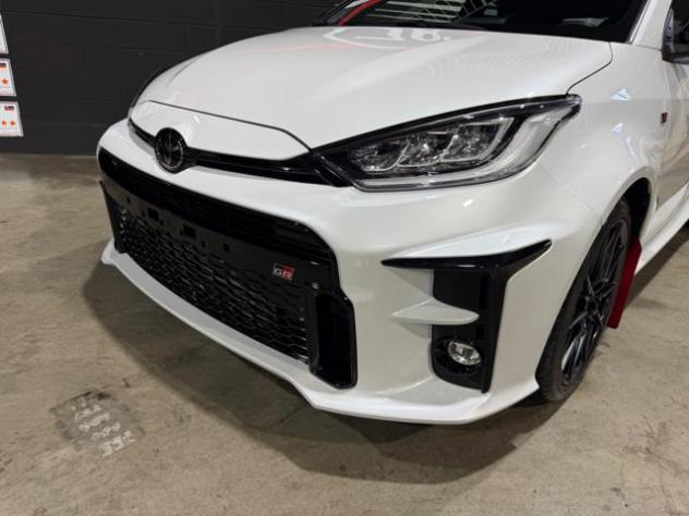 TOYOTA Yaris PRIMA VERNICE WHITE PERLA FULL STOCK rif. 23933953 - Foto 8