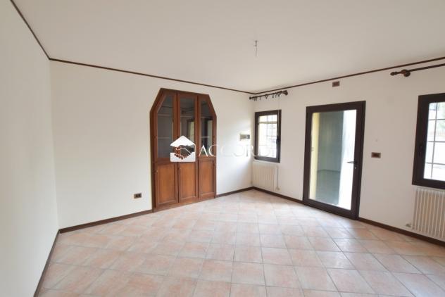 CASA AFFIANCATA di 4 vani e di 115 mq (GIAVERA DEL MONTELLO) rif. PE7B - Foto 6