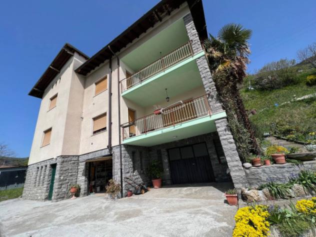 Attico / Mansarda di 120 m² con 4 locali in vendita a Vigolo