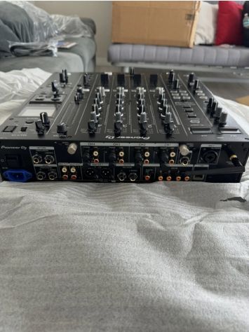 (2) Set di due console DJ multiplayer Pioneer DJ CDJ-3000 + (1) un mixer DJM - Foto 3