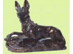 Scultura vintage di cane pastore tedesco