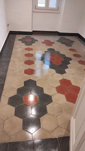 Pulizia pavimenti antichi in cemento Torino
