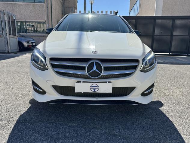 Mercedes-Benz Classe B B 200 d Automatic Business Plus - Foto 2