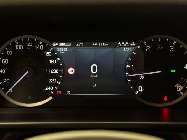 Land Rover Defender (2019) LAND ROVER 110 3.0D I6 250 CV AWD Auto SE - Foto 10