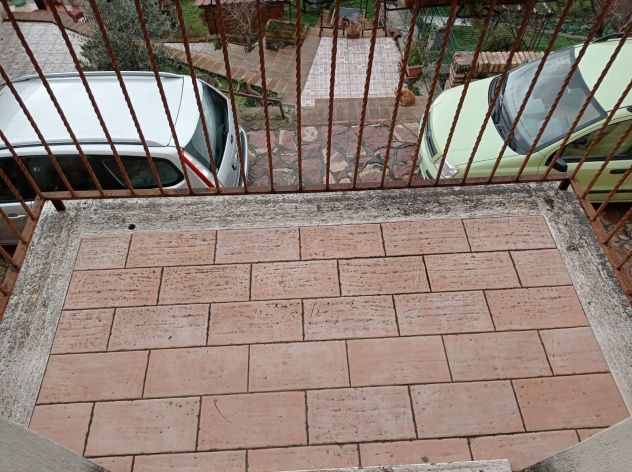 Stabile di mq. 81 in borgo umbro panoramico a 3 km. dall'uscita E45 - Foto 4