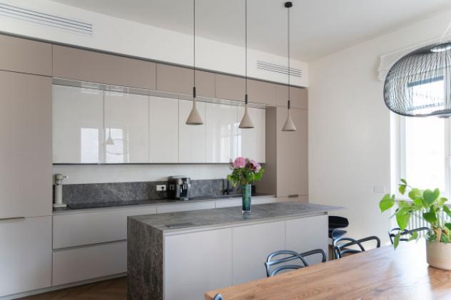 Appartamento di 148 m² con più di 5 locali e box auto in vendita a Milano - Foto 18