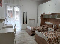 offro camera in affitto per studentesse - Foto 2