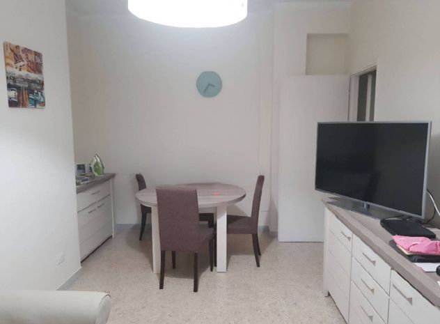 TRIONFALE OTTAVIA TRILOCALE ARREDATO CON TERRAZZO E CANTINA - Foto 3