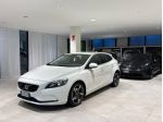 Volvo V40 T4 Momentum 180cv auto Cruise Fari Xeno Blis 17”