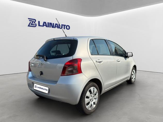 Toyota Yaris Yaris 5p 1.3 - Foto 6