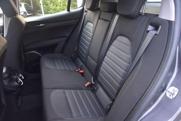 Alfa Romeo Stelvio 2.2 Turbodiesel 190cv Q4 AT8 Executive - Foto 9