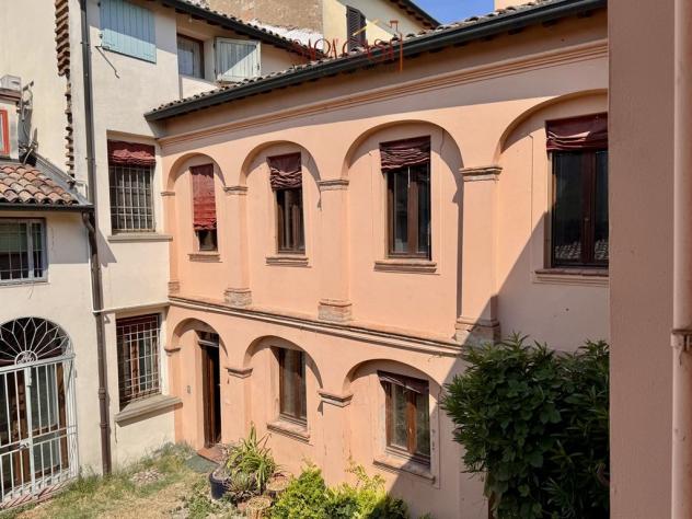 Spazioso appartamento al primo piano in posizione centralissima - Foto 15