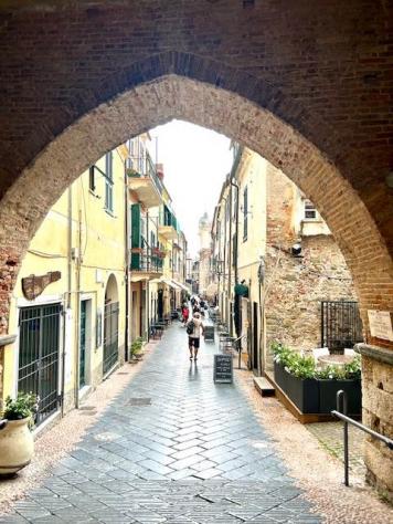 Vendita Appartamento da 60 mq in VIA CAVALIERI DI MALTA - Foto 2