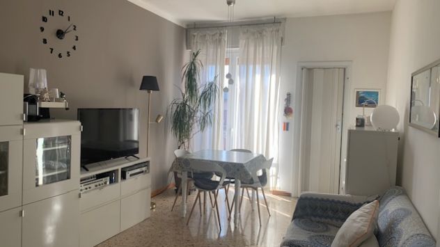Navigli/Bocconi/Naba stanza singola arredata al piano attico