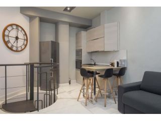 Trilocale in Via della Moscova 27 D