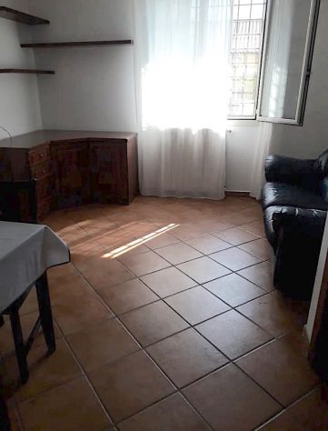 FLAMINIA SAXA RUBRA BILOCALE ARREDATO CON POSTO AUTO SCOPERTO. - Foto 3