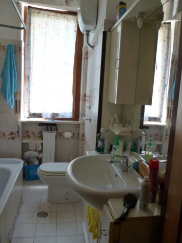 Affitto a 550 EURO appartamento con 3 posti letto. - Foto 4