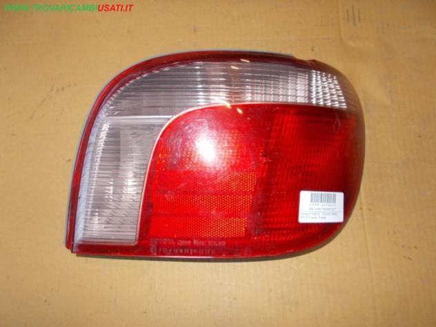 FANALE POST.D. TOYOTA YARIS (XP10) 3 porte / 5 porte 999-U47657 Parti elettriche  Fanaleria  Fanali  Fanale post. dx. TOYOTA - YARIS - 01-03-1999 - 01