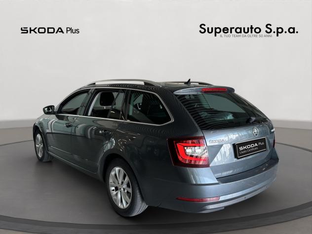 Škoda Octavia 1.6 TDI Executive - Foto 5
