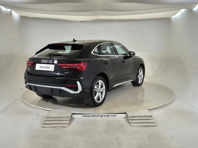 Audi Q3 I 2019 Sportback Diesel Sportback 40 2.0 tdi S line edition quattro 200 - Foto 4