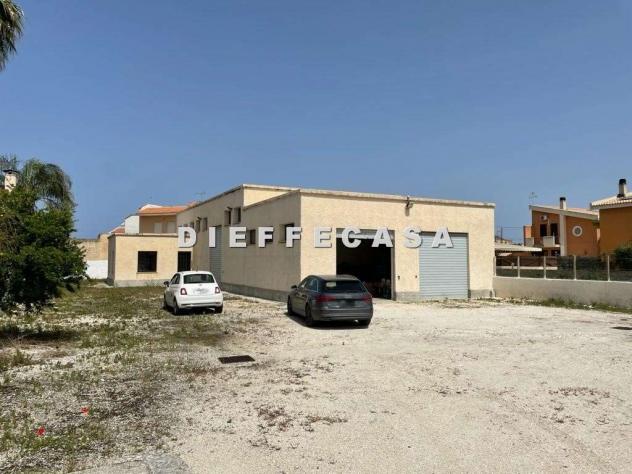V2204 - In vendita a Marsala magazzino in periferia