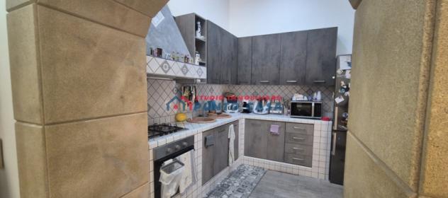 VALDERICE - Casa a solo piano terra e primo, mq 180 ca, ampio 4 vani oltre accessori con giardino e terrazzo. Ristrutturata. Euro 200mila CL GI - Foto 3