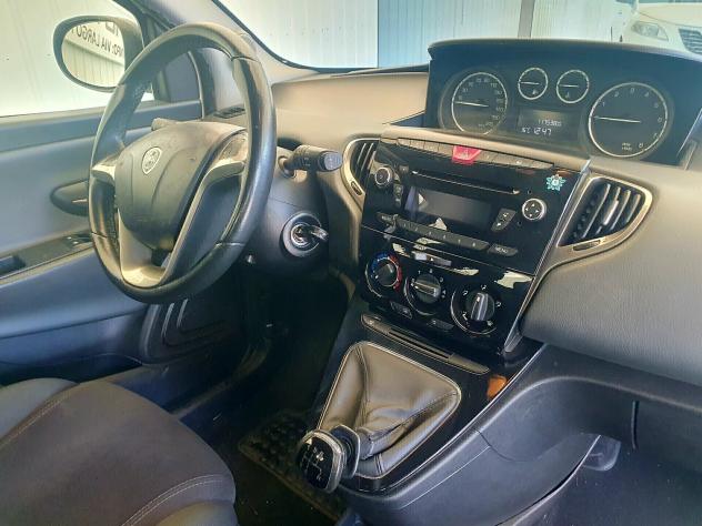 Lancia Ypsilon 1.2 BENZ. - 03/2015 - KM. 117.000! - Foto 10