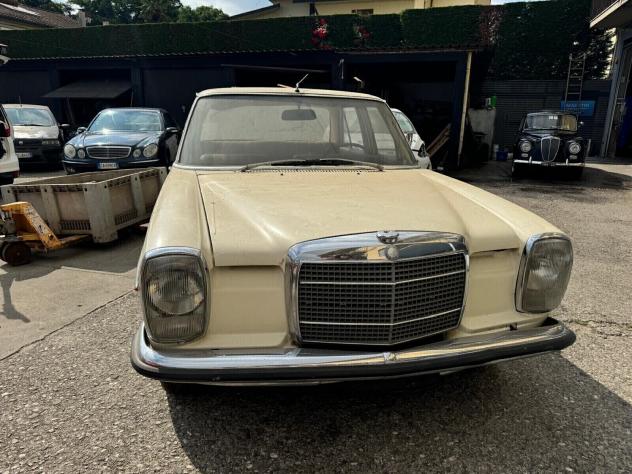 Mercedes-benz 200 Mercedes-Benz 200 D (W115) Anno 1972 - Foto 2