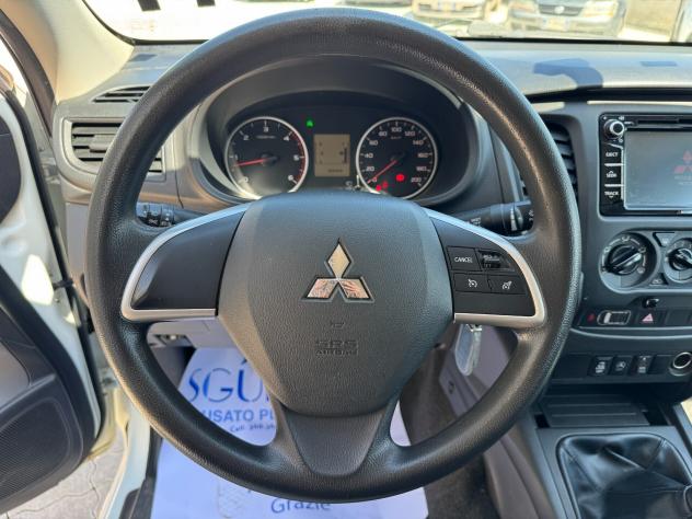 MITSUBISHI L200 2.4 DI-D/154CV 4X4 DOUBLE CAB 2019 - Foto 2