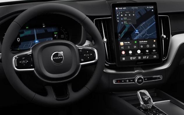 Volvo XC60 Recharge T6 Plug-in AWD auto Plus Dark - Foto 8