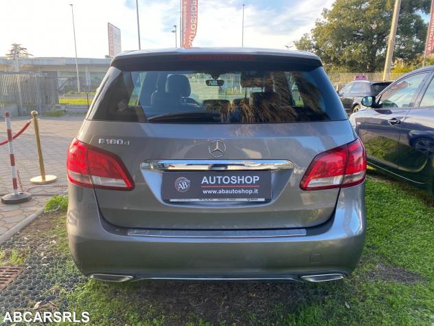 MERCEDES - Classe B - B 180 d Automatic Premium - - Foto 8