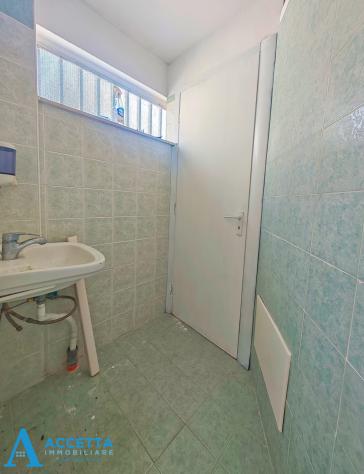 3 Vetrine in vendita a Taranto - Foto 11