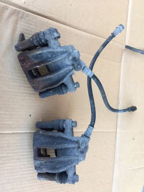 Coppia Pinze Freno Anteriori BOSCH SMART 700 ForTwo W 450 Benz 04