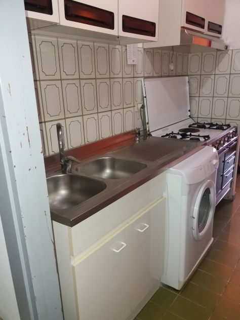 Camera USO SINGOLO -BAGNO PRIVATO e LOGGIA PRIVATA vicinissimo MAXIMO/EUR - Foto 9
