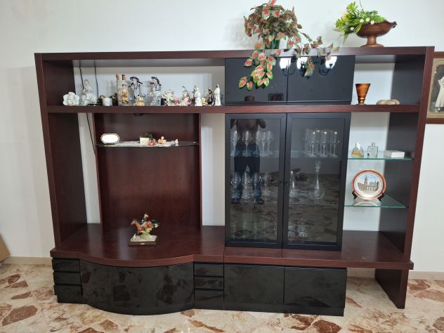 Regalo Parete Attrezzata in regalo