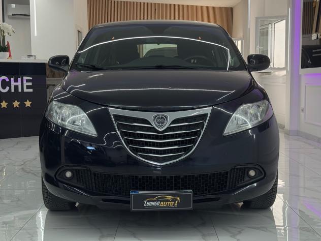 Lancia Ypsilon 1.2 GPL Ecochic Gold - Foto 2