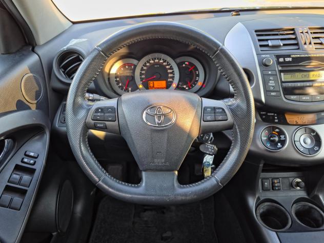 Toyota RAV 4 RAV4 2.2 D-4D 150 CV DPF Exclusive E5 Manuale 2010 4x4 - Foto 8