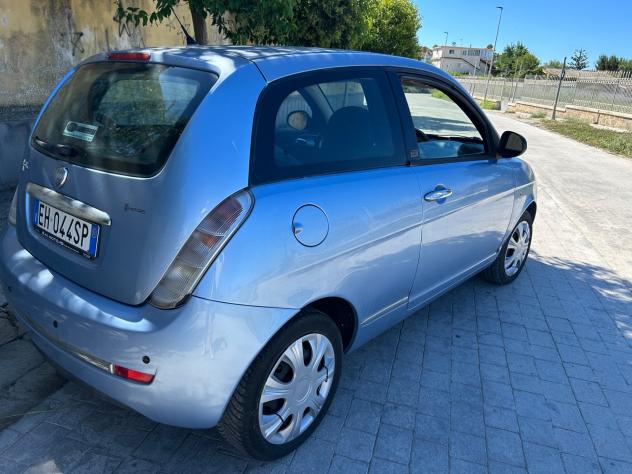 Lancia Ypsilon 1.2 69 CV Unyca - Foto 7