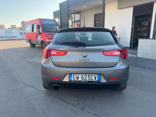 Alfa Romeo Giulietta 1.4 Turbo MultiAir Exclusive - Foto 9