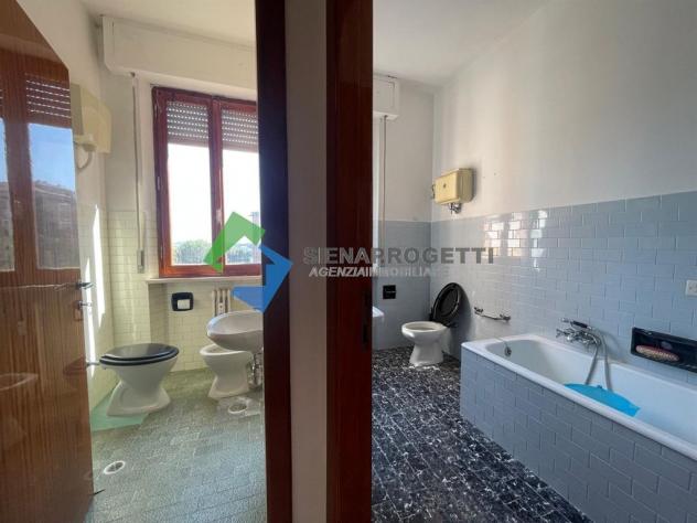 Via Perfetti a Siena. Grande Quadrilocale da 130 mq , 3 camere, 2 bagni, con Box e Posto Auto! - Foto 15